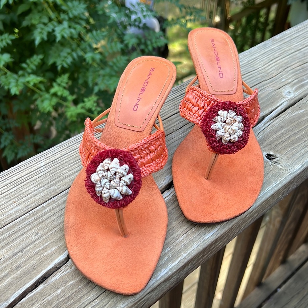 EUC Bandolino Shell Adorned Heeled Sandals